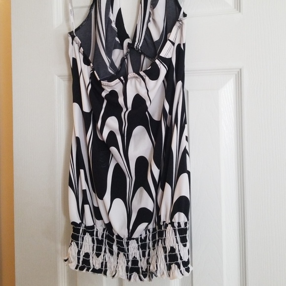 💥3 for $21💥LIKE NEW WORN ONCE XOXO halter top - Picture 3 of 5